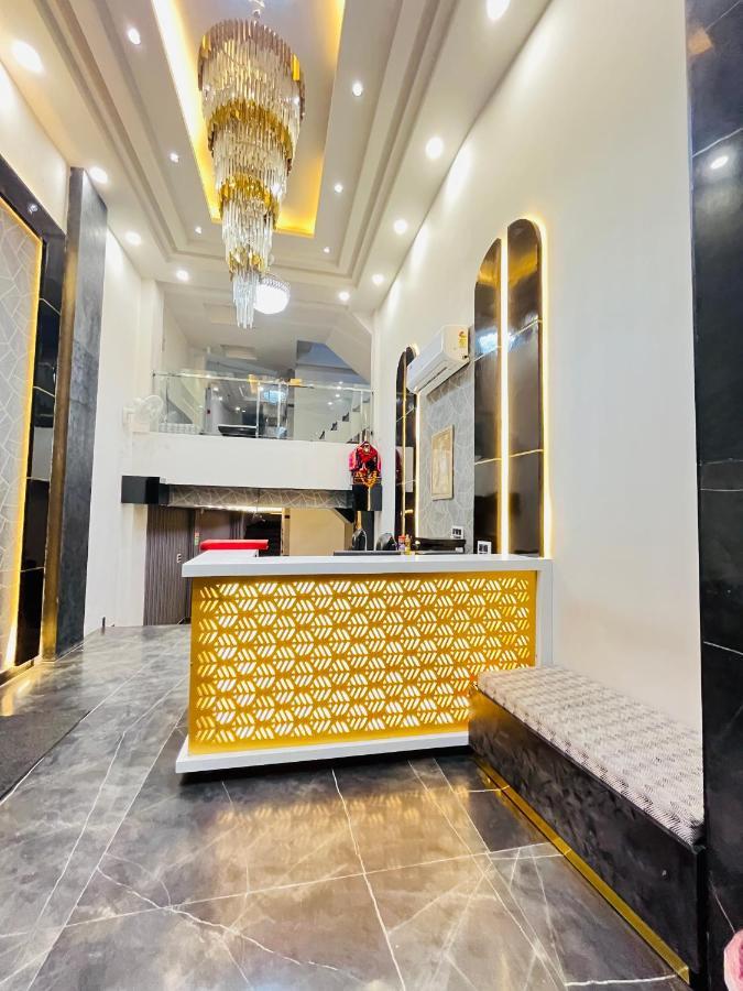 Hotel Red Stone Inn - Near New Delhi Railway Station - Paharganj Екстериор снимка