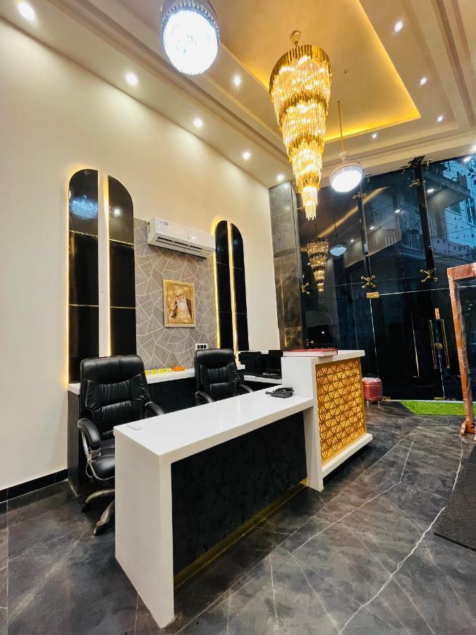Hotel Red Stone Inn - Near New Delhi Railway Station - Paharganj Екстериор снимка